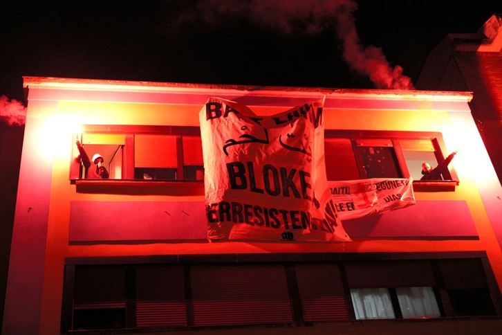 Keinu sinboliko gisa, Beyt Lahm izena jarri diote eraikinari, erresistentziara jo dute herritarrek. 