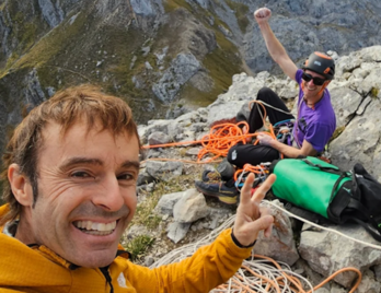 Pou anaiak urteko azken balentrian, Vicios Ocultos deituriko bidean.