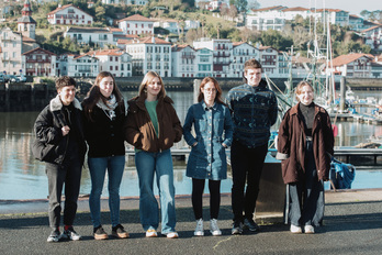 Xilabako finalistak Donibane Lohizunen, atzean Ziburu