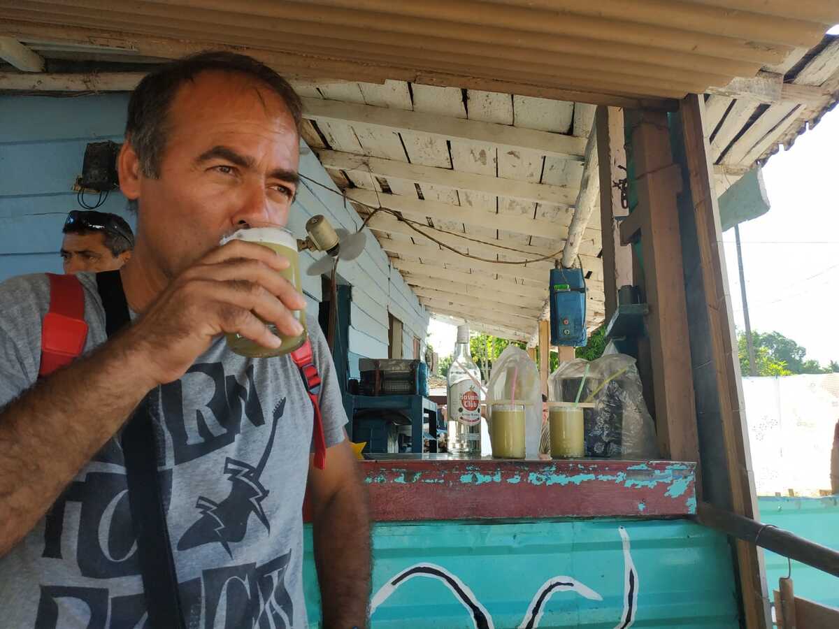 «1990.eko hamarkadan pairatu genuen egoera baino larriagoa da Kubak orain bizi duena»