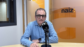 Teo Alberro, NAIZ Irratiko estudioetan.