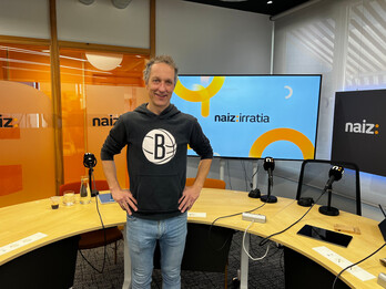 Rafa Cabeza NAIZ Irratiko estudioan
