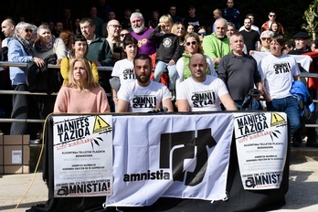 16 lagun hauen auziperatzea salatzeko Berangon egindako agerraldia.